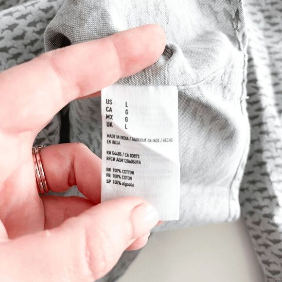 American Eagle Mens Button Down Shirt Seriously Soft Shark Print Gray Large - Picture 5 of 8